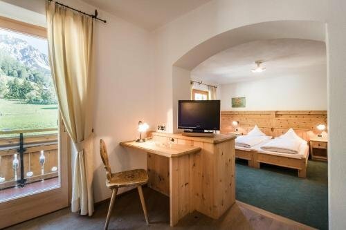 Внешний вид отеля Mareo Dolomites Hotel в Марео - Эннеберге - Мареббе, фото 2