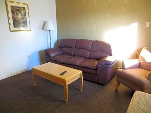 Фото Eastglen Inn