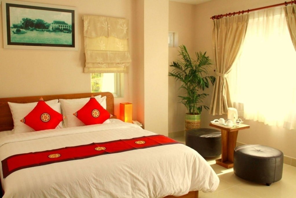 Фото Little Saigon Boutique Hotel