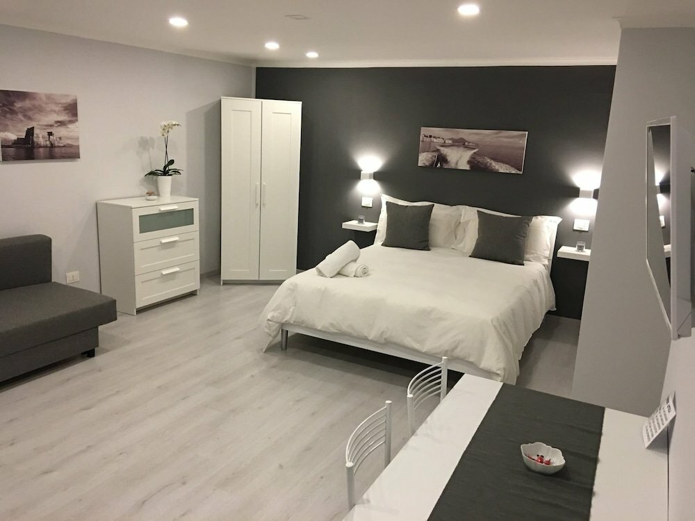 Hotel Mergellina Resort, Naples, photo