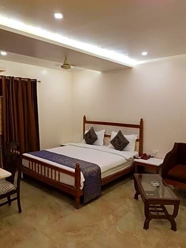 Фото Hotel Banaras Haveli