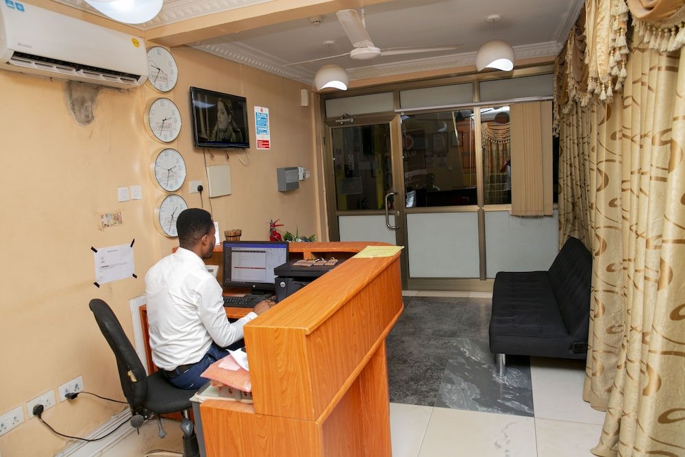 Фото отеля 3