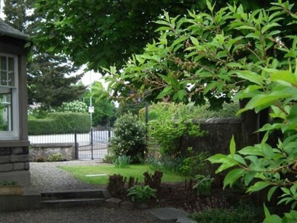 Фото The Gatehouse B&b