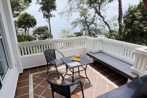 Гостиница The Independence Hotel Resort & SPA