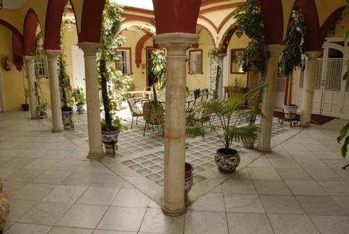 Фото Hostal Sierpes