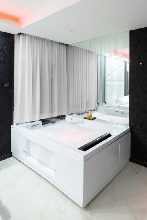 Фото Reggia Suite SPA Hotel