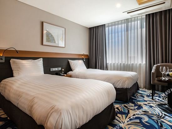 Фото Shin Shin Hotel Jeju Airport