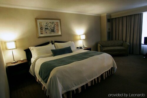 Гостиница Delta Hotels by Marriott London Armouries в Лондоне