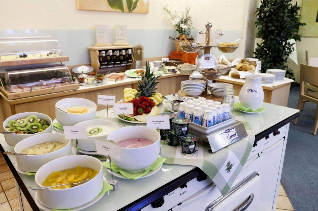 Фото Comfort Garni Hotel
