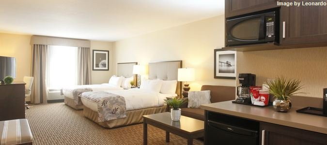 Фото Pomeroy Inn & Suites at Olds