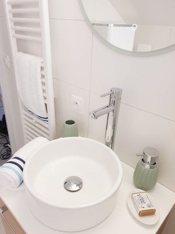 Фото Centre Ville T2 Tout Confort Lumineux et Bureau