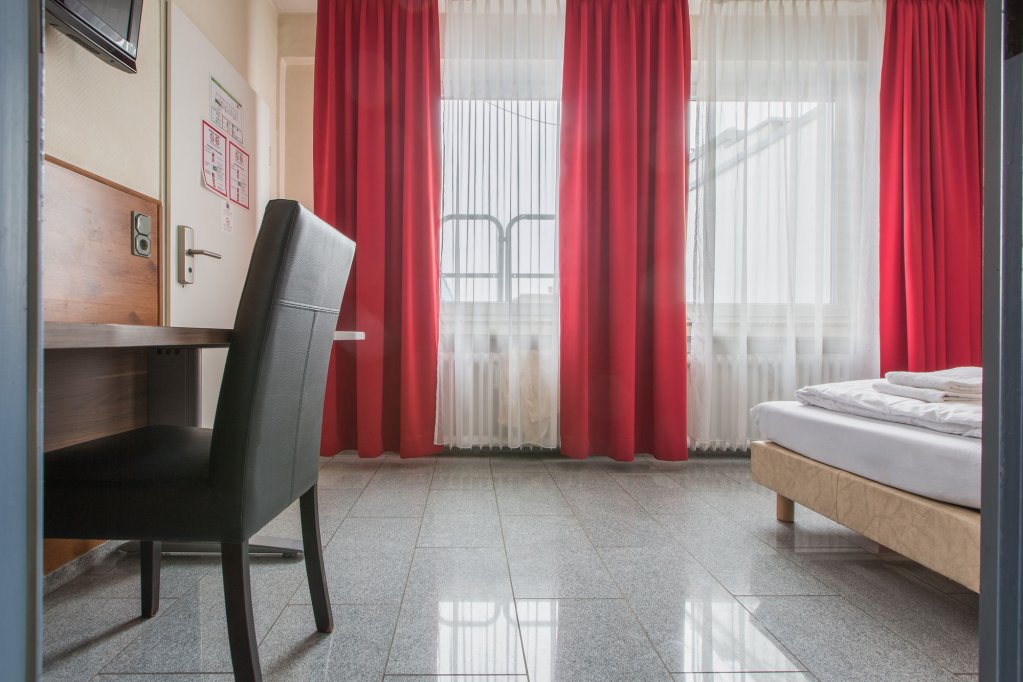 Фото a&o Köln Hauptbahnhof