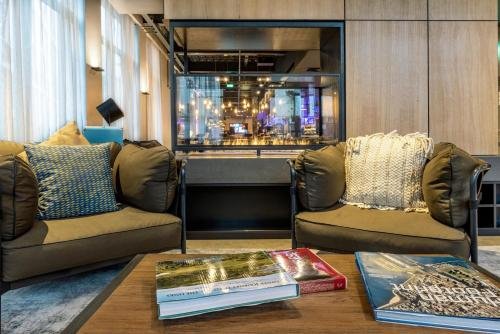 Фото Moxy Glasgow Merchant City