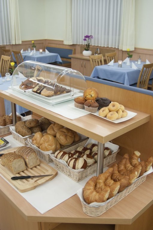 Фото Hotel Germania