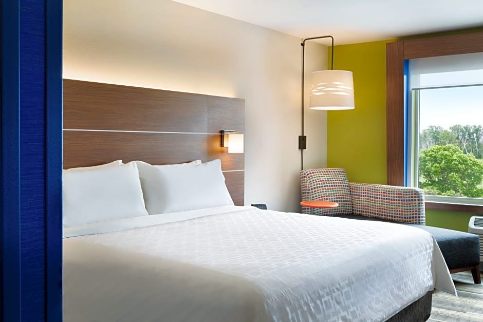 Фото Holiday Inn Express & Suites Jersey City - Holland Tunnel, an Ihg Hotel