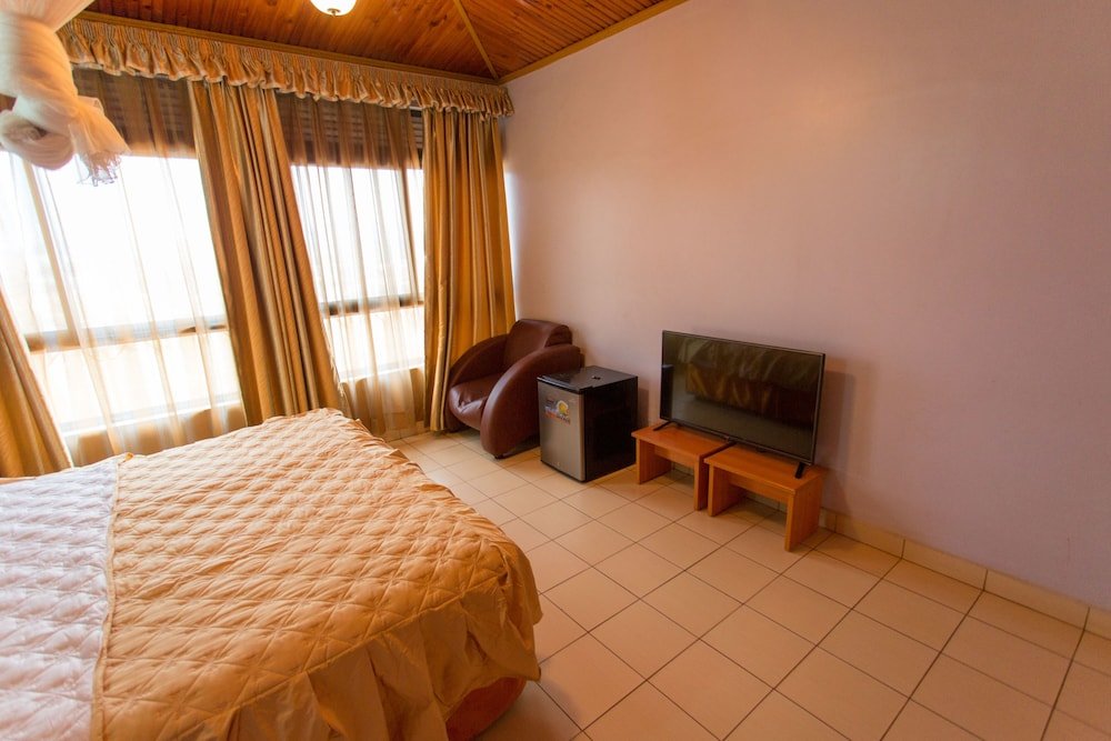 Фото Champion Hotel