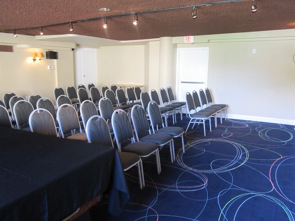 Фото Ramada by Wyndham Whitehall/Allentown