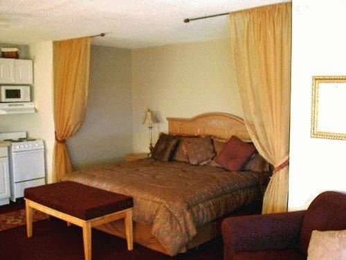 Фото Andrews Motor Inn