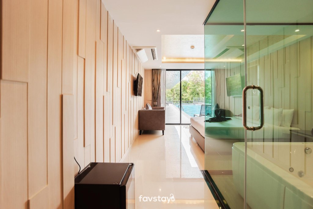 Фото The TJ Hotel