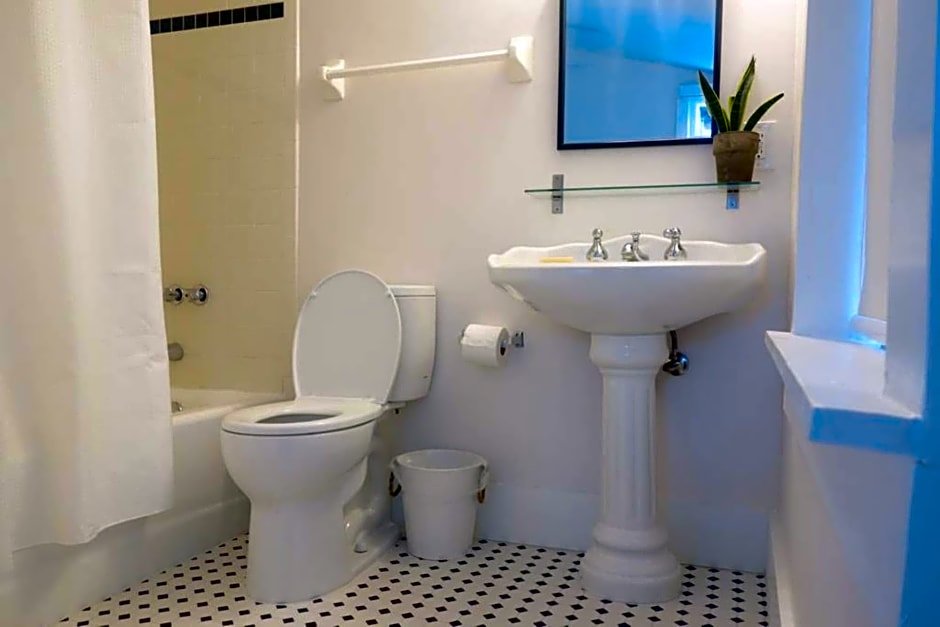 Фото Selina Miami River