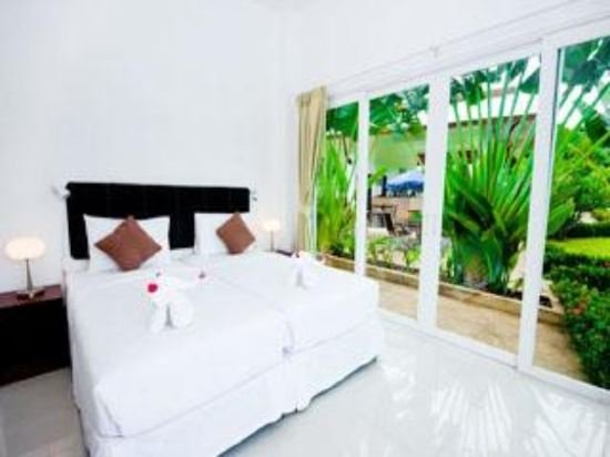 Фото Nadivana Serviced Apartments