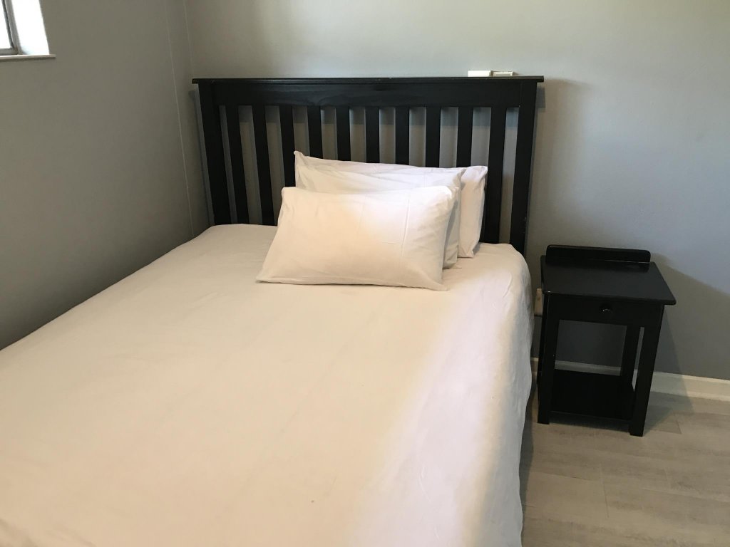 Фото First Divine Suites - Hydro Park