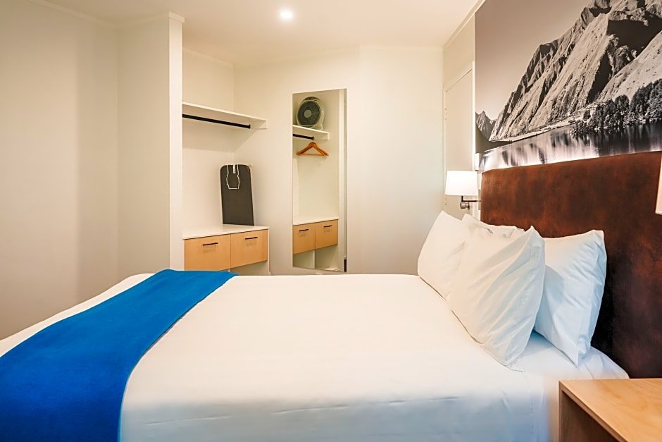 Фото Blue Peaks Lodge Queenstown