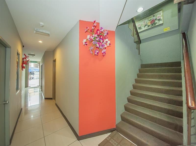 Фото One Hotel Sadong Jaya