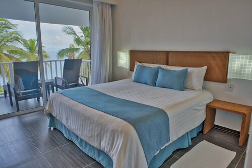 Гостиница Blue Bay Vacation Rentals at Vista Mare