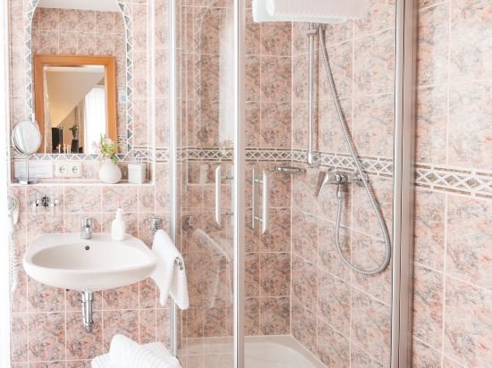 Фото Ambient Hotel Tassilo