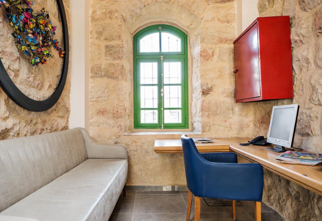 Фото отеля 3