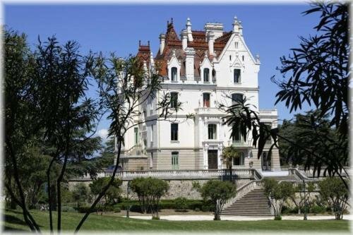 Гостиница Hôtel Bleu Azur в Анжеле-сюре-Мер