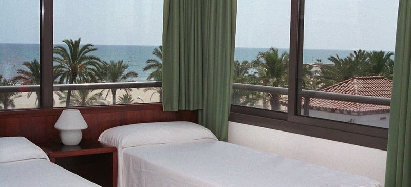 Фото Atenea Park Suites Apartaments