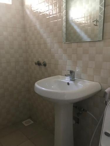 Фото Meru House Inn