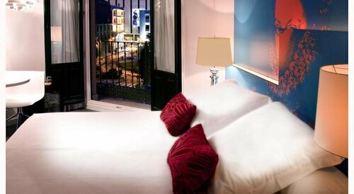 Гостиница Hotel Room Mate Laura в Мадриде