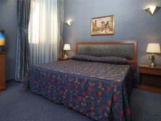 Фото Hotel Royal Caserta