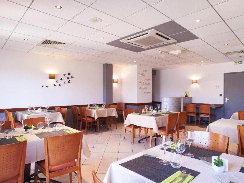 Фото Logis Angers Sud