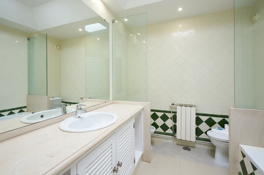 Фото Seafront Beach Villa - Unit 2