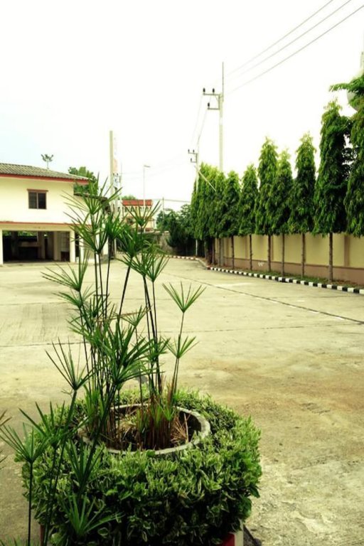 Фото Amarin Grand Hotel