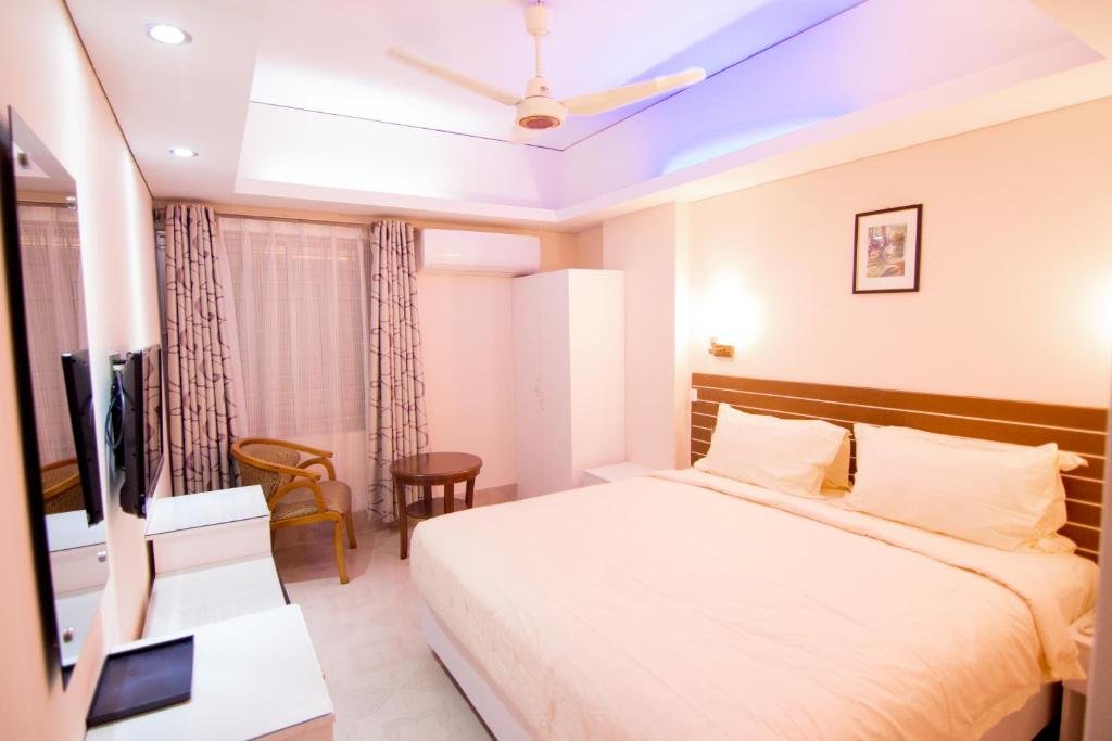 Фото Hotel Shuktara