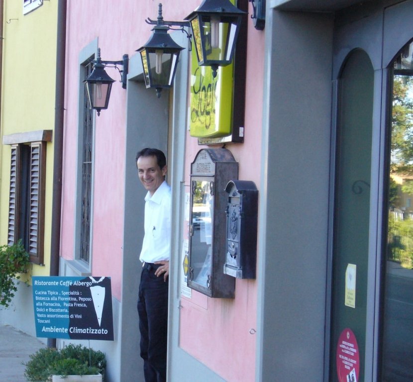 Фото отеля 2