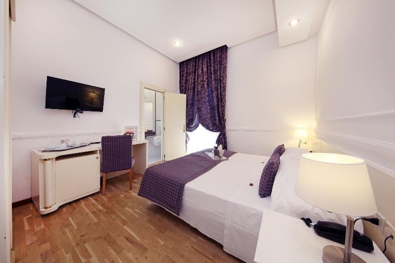 Фото Hotel Traiano