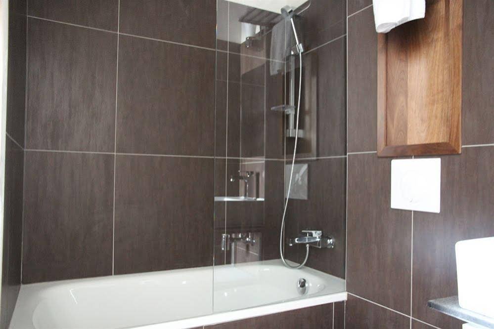 Фото Art Hôtel Eiffel