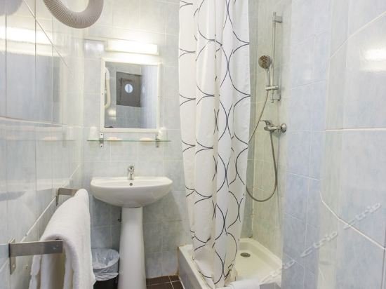 Фото Hipotel Paris Voltaire Bastille