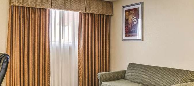 Фото Wingate by Wyndham Wichita Airport