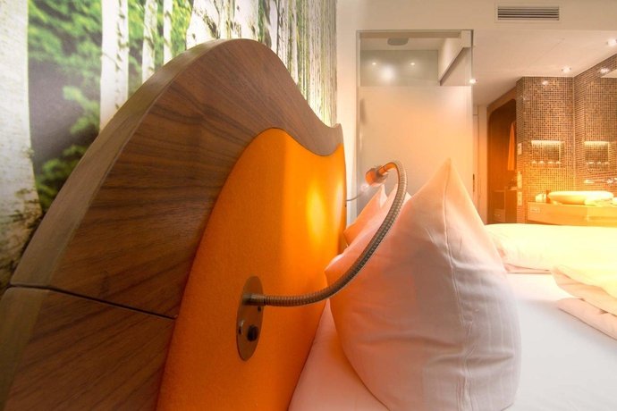 Фото Cocoon Stachus