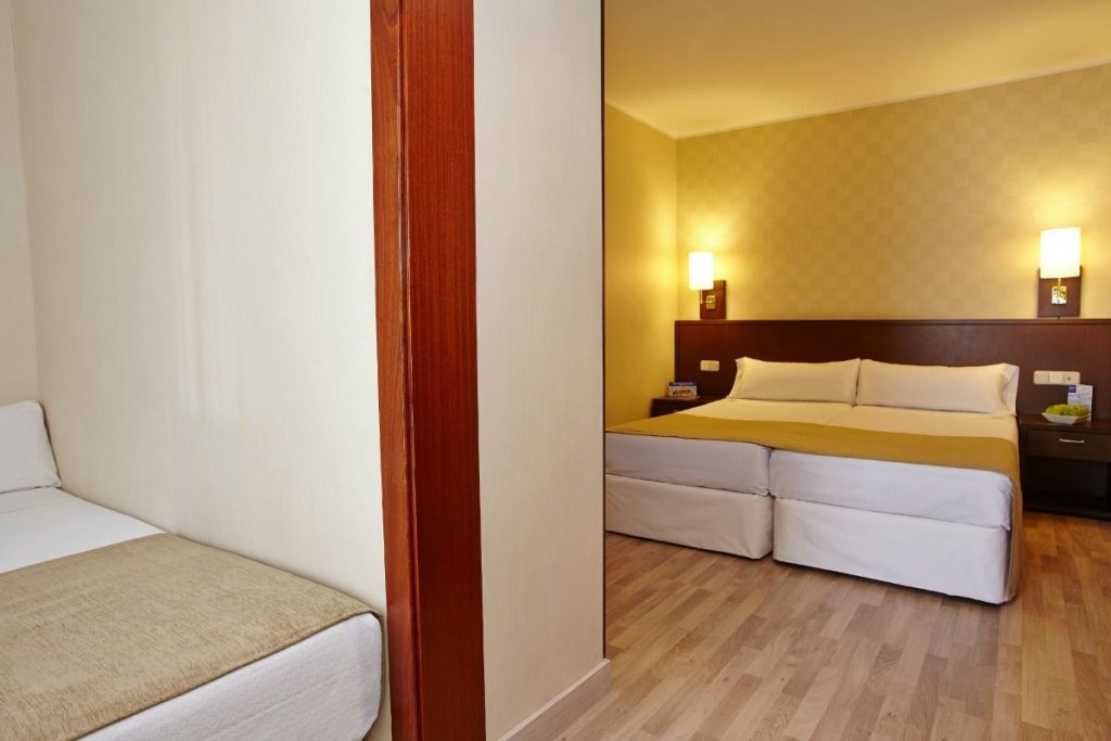 Фото Hotel Hcc Taber