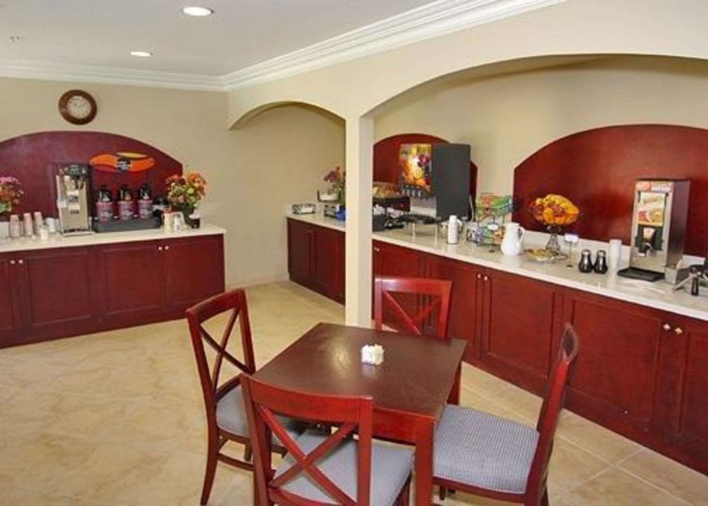 Фото Comfort Inn Cockatoo near Lax Airport