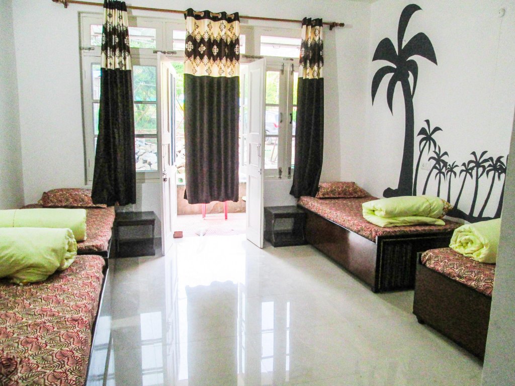 Фото Hipostel Bir - Hostel