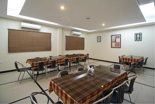 Фото Oyo 4754 Hotel Center Point